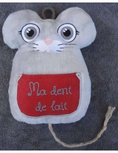 broderiesetco broderie Souris dent de lait 04a